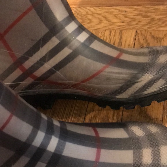 Women’s gray check Burberry rain boots EUR 40 US 9 - Picture 7 of 8